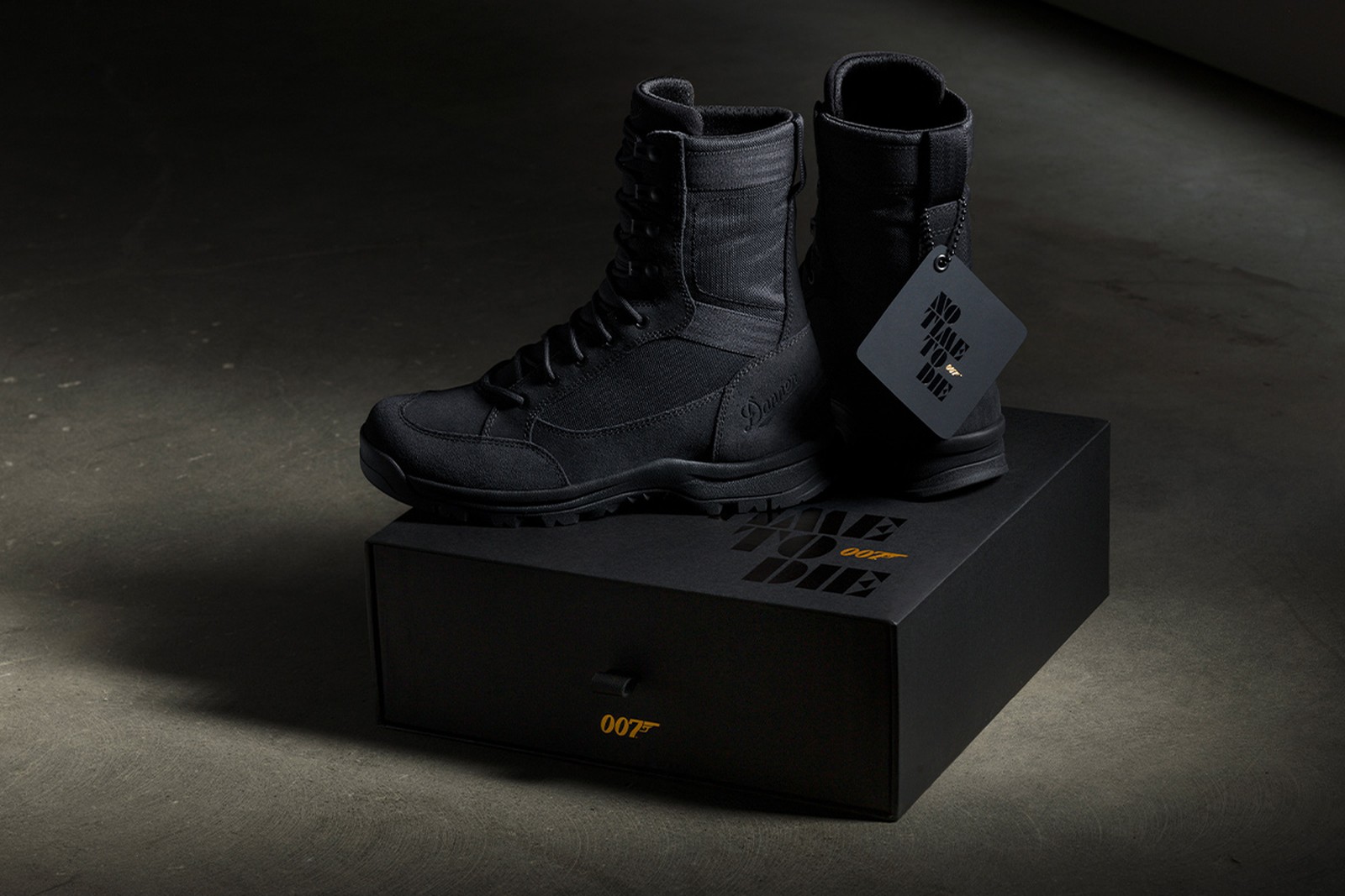 side zip insulated hunting boots