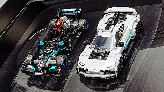 lego mercedes petronas