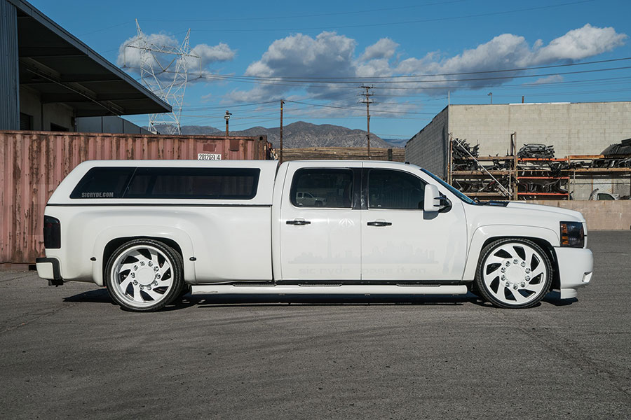 Modifikasi Chevrolet Silverado Double Cabin Stance