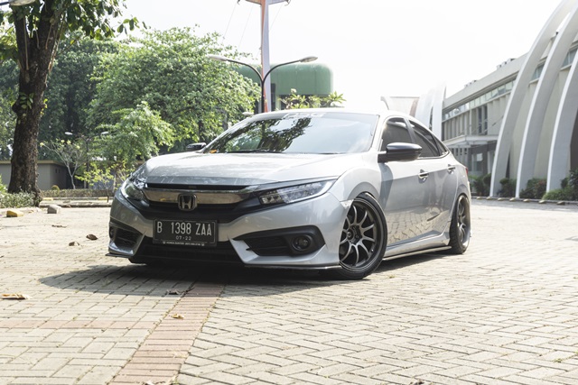 Modifikasi Civic Turbo Perpaduan Antara Stance Style Dan Racing Look Blackxperience Com