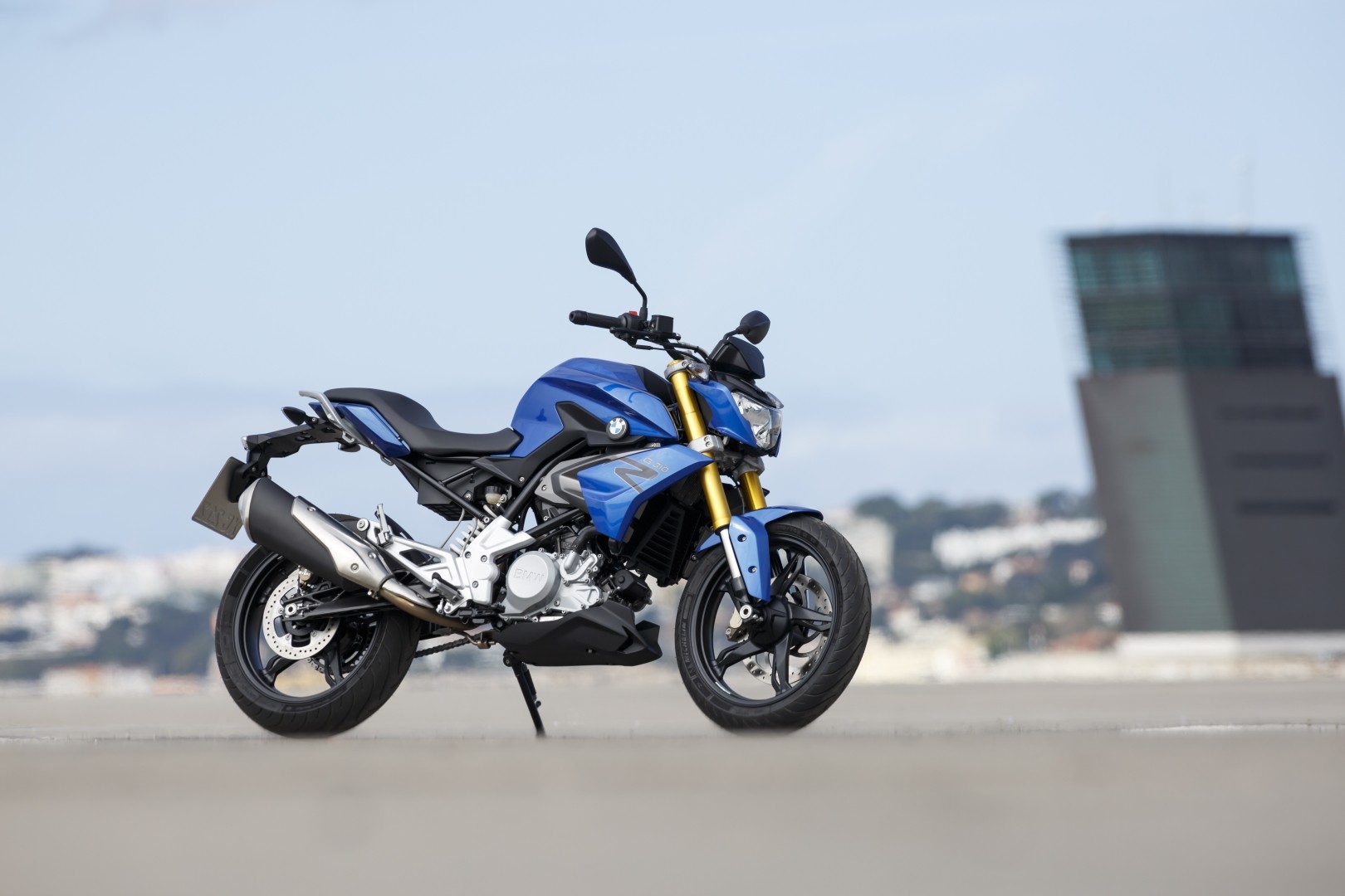 bmw g310r tvs