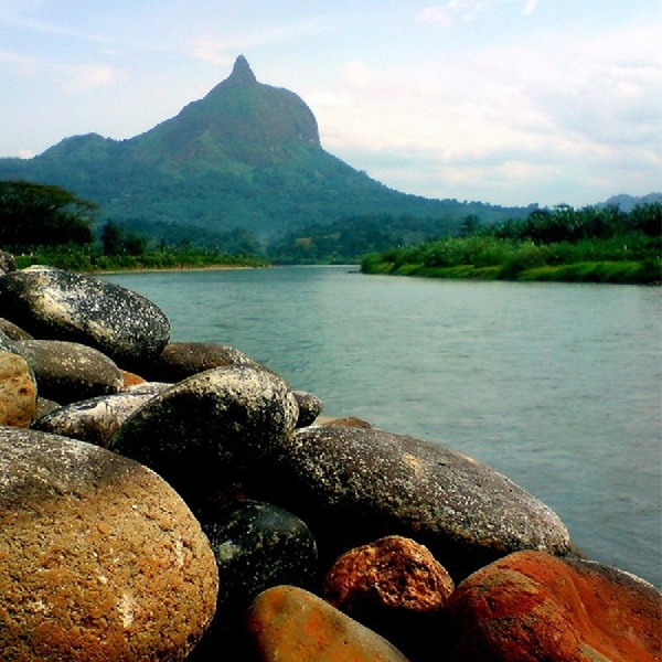 Wisata Alam di Bukit Tunjuk, Bukit Unik di Sumatera Selatan