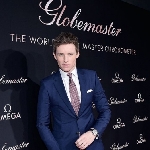 Eddie Redmayne Jadi Brand Ambasador Terbaru Omega