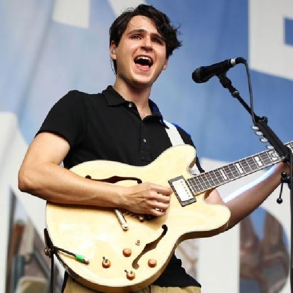 Ezra Koenig Dukung Bernie Sanders