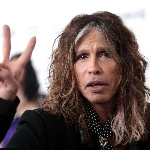 Album Country Steven Tyler Resmi Rilis