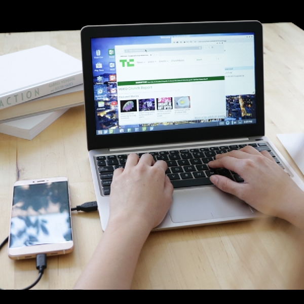 Keren, Dock Ini Bisa Ubah Ponsel Android Jadi Laptop