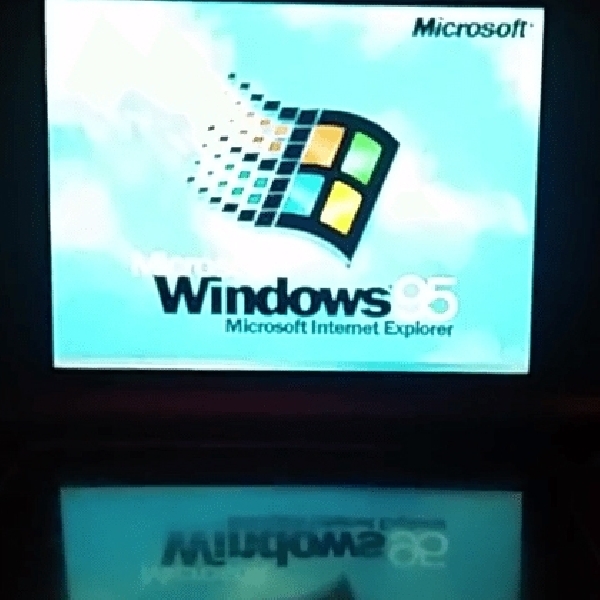 Lihat Nintendo 3DS XL Jalankan Windows 95