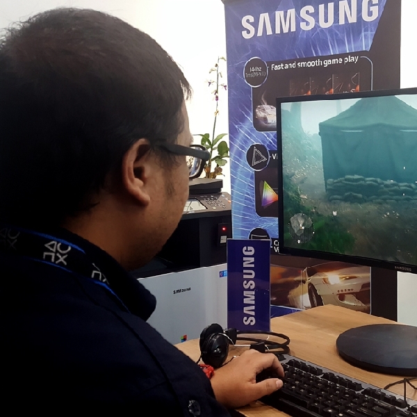 Samsung CFG70, Monitor Gaming Layar Lengkung Sesuaikan Kurva Mata