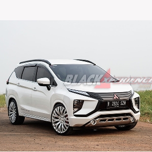 Modifikasi Mitsubishi Xpander - Tampil Macho dengan Velg 