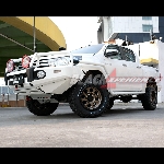  Menaikkan Pamor Offroad pada Toyota Hilux