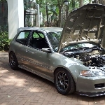 Garang! Honda Civic Estilo Street Racing Ini Bermesin Frankenstein