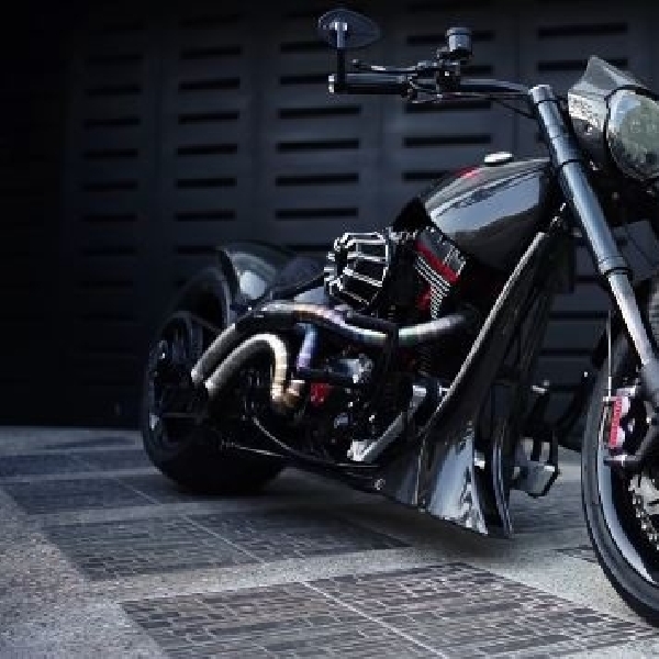 Colour Way  Black and Red Sentinel, Bikin Harley Davidson American Pro Street ini Gahar Sekaligus Mewah