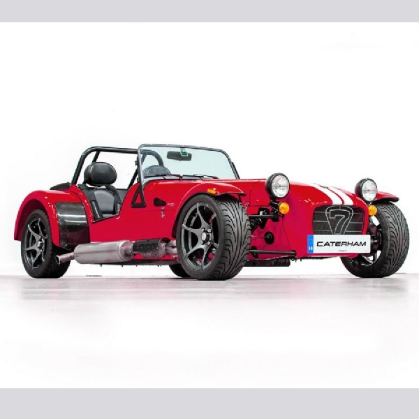 Caterham Seven 310, Mobil Sederhana Dengan Performa Tinggi 