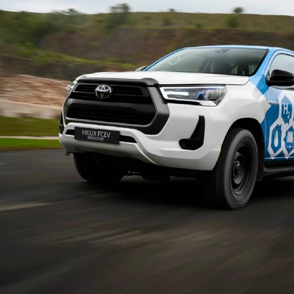 Toyota Uji Coba Hilux Dengan Teknologi Hidrogen