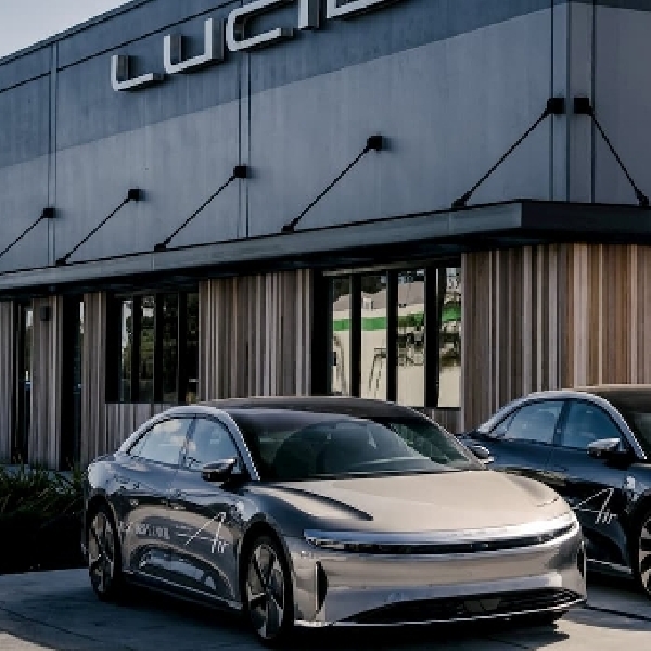 Lucid Siapkan 3 EV Harga Terjangkau Untuk Saingi Tesla