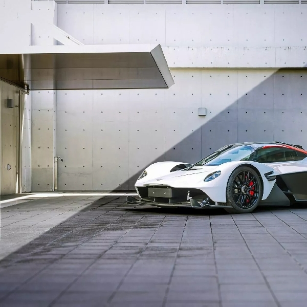 Aston Martin Valkyrie Ini Dilelang Dengan Harga Fantastis, Intip Wujudnya