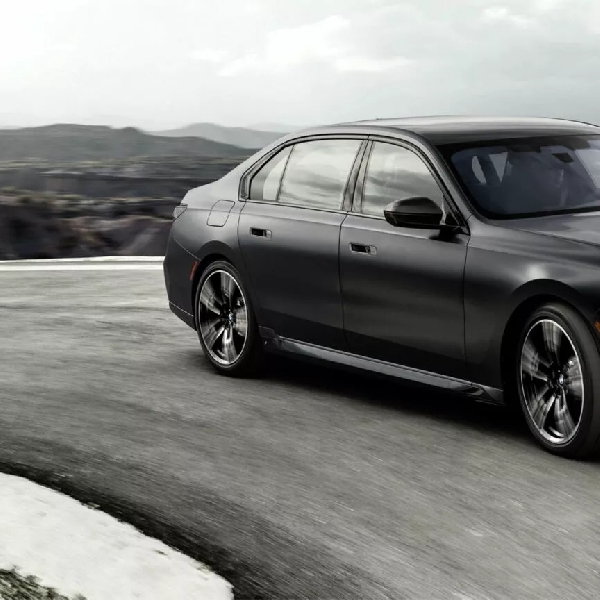 BMW Bakal Siapkan Seri 7 Facelift, Intip Bocorannya