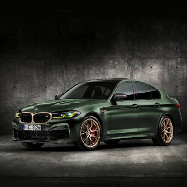 BMW M5 CS 2022 Raih Predikat ‘Produksi Tercepat dan Terkuat’