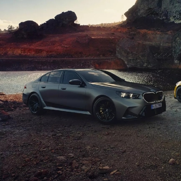 BMW M5 Dapat Paket Aksesoris Carbon Fiber Dari M Performance, Apa Saja Itu?