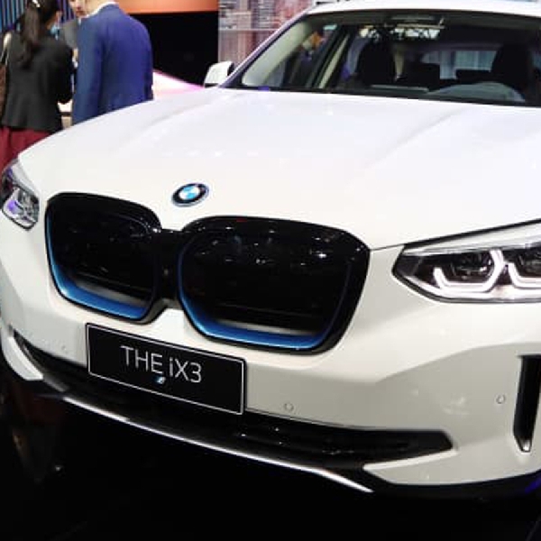 BMW Potong Harga SUV listrik Buatan China Sebesar 10 Ribu Dolar