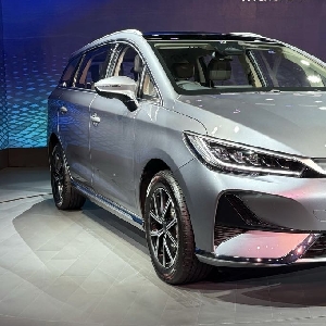 BYD eMAX 7 Meluncur, M6 Versi India Yang Punya Perbedaan Ini