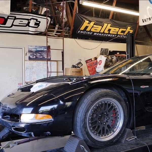 Corvette Z06 Swap Engine Rotary Punya Mazda RX-7 Kena 550 hp