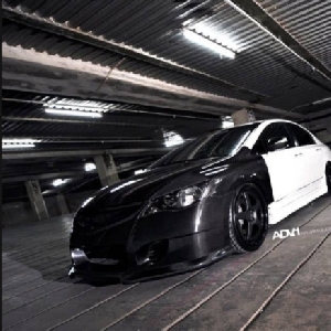 Very Racing!  Honda Civic FD Modification Combines Kevlar Carbon and Cool Wheels