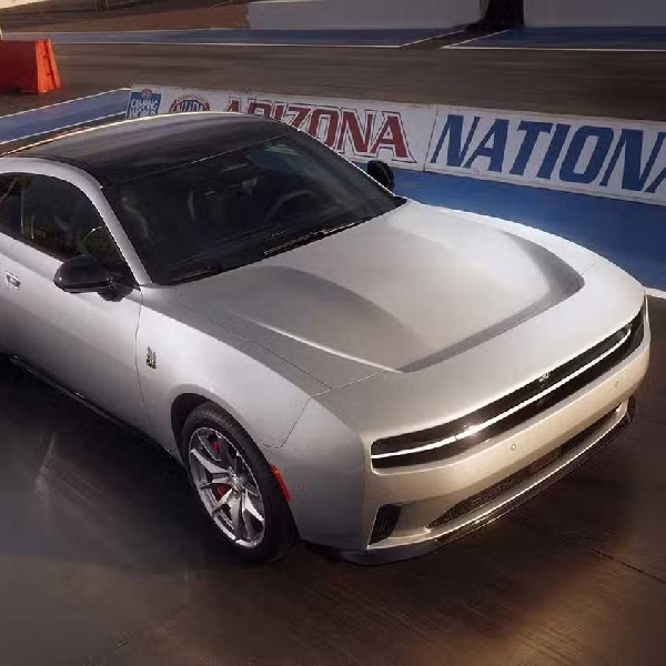 Dodge Dikabarkan Mempercepat Peluncuran Dodge Charger Enam Silinder Twin-Turbo