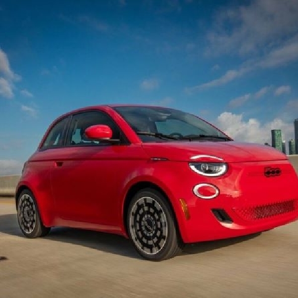 Sepi Peminat, Produksi Fiat 500e Dihentikan Hingga November