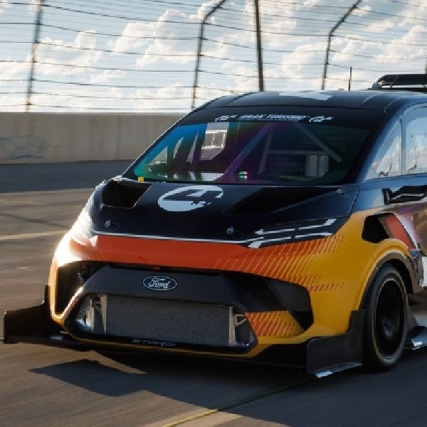 Ford SuperVan Ini Desainnya Agresif dan Bertenaga Buas 1.400Hp, Siap Balapan di Pikes Peak 2023