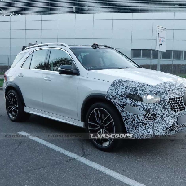 Mercedes GLE Facelift Hadir dengan Lampu Belakang Berbentuk Bintang