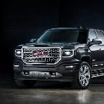 GMC Yukon Denali Tampil Serba Hitam di Edisi Khusus Anniversary 25th