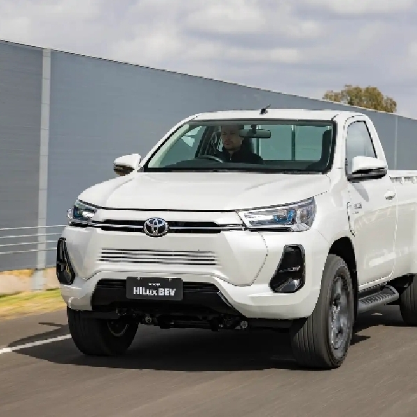 Produksi Pickup Listrik Toyota Hilux Dimulai Pada 2025