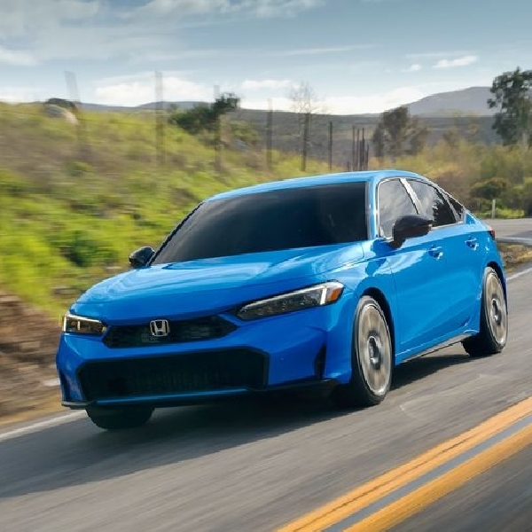 Honda Civic 2025 Hadirkan Varian Hybrid dan Styling Terbaru