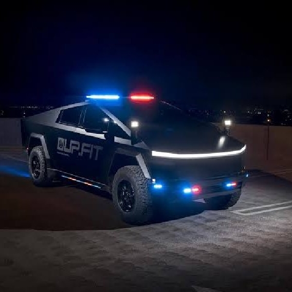 Cybertruck Debut Sebagai Armada Polisi di Las Vegas