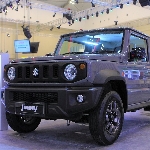 Suzuki Jimny Tawarkan Konsep &ldquo;Functional Beauty, Designed for Professionals&quot;