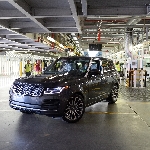 JLR Akan Produksi Model Flagship Range Rover di Luar Inggris