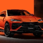 Lamborghini Urus SE Mengaspal di Jalanan India