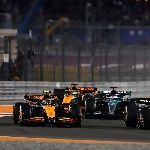 F1: Max Verstappen Menangi Balapan Utama GP Qatar Yang Penuh Drama