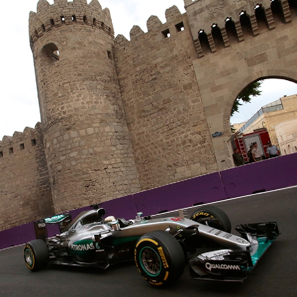 F1: Gangguan Teknis, Hamilton Gagal Raih Podium di Azerbaijan