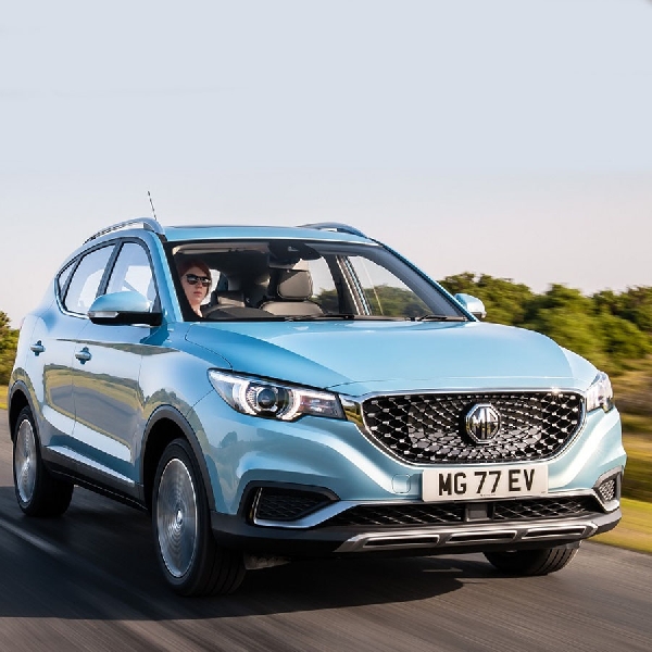 MG ZS EV Resmi Jadi Mobil Listrik Paling Murah