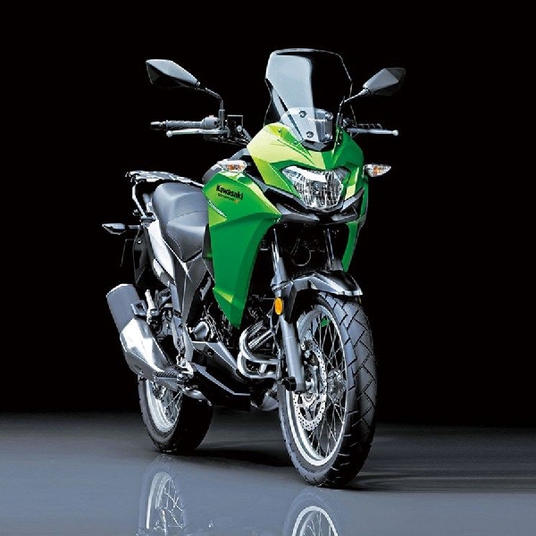 Dua Baru Varian Kawasaki Versys-X 300, Urban dan Advantage