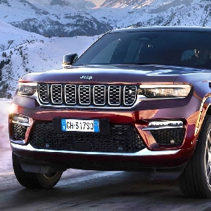 New Jeep Grand Cherokee Meluncur Di Eropa Dengan 380 Horsepower ...