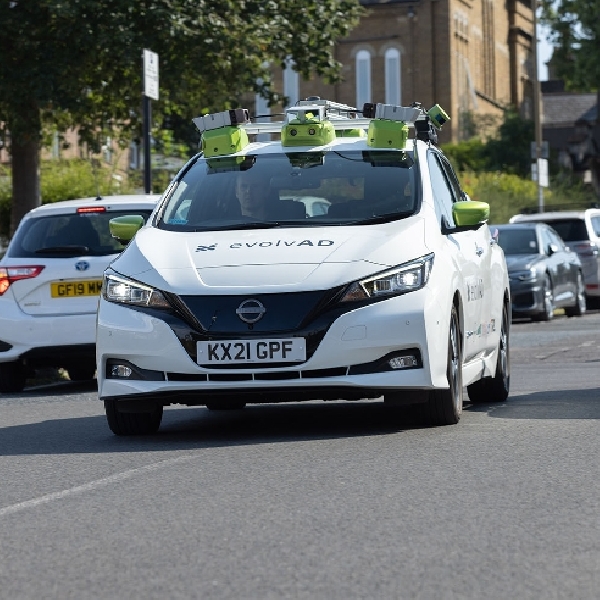 Nissan Sukses Uji Coba Perdana Leaf Otonom di Inggris