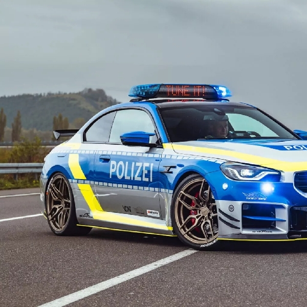 BMW M2 Dibuat Jadi Mobil Patroli Polisi? Ternyata Jadi Seperti Ini