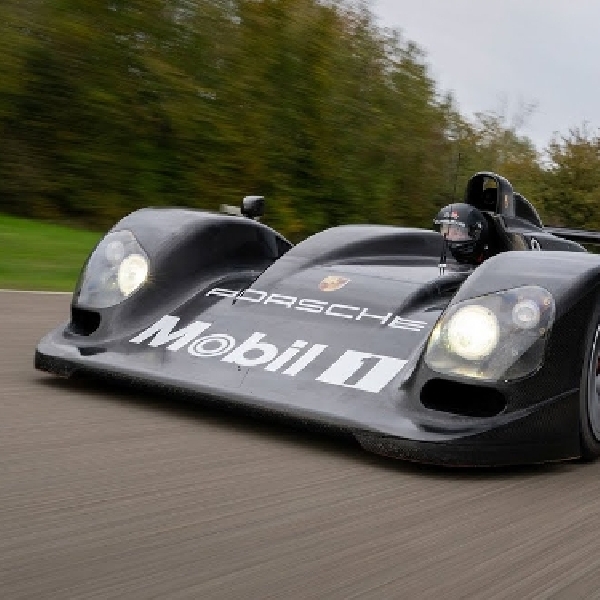 Porsche Bawa Prototipe LMP2000 ke Lintasan Balap Untuk Pertama Kali dalam 25 Tahun