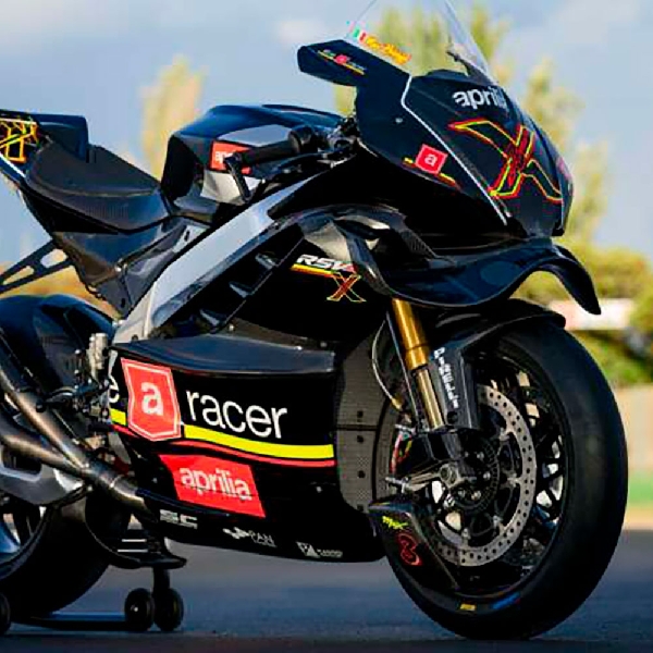 Replika Balap Aprilia RSV4 X ex3ma 2024 Hadir Dengan Aerodinamika Ground Effect