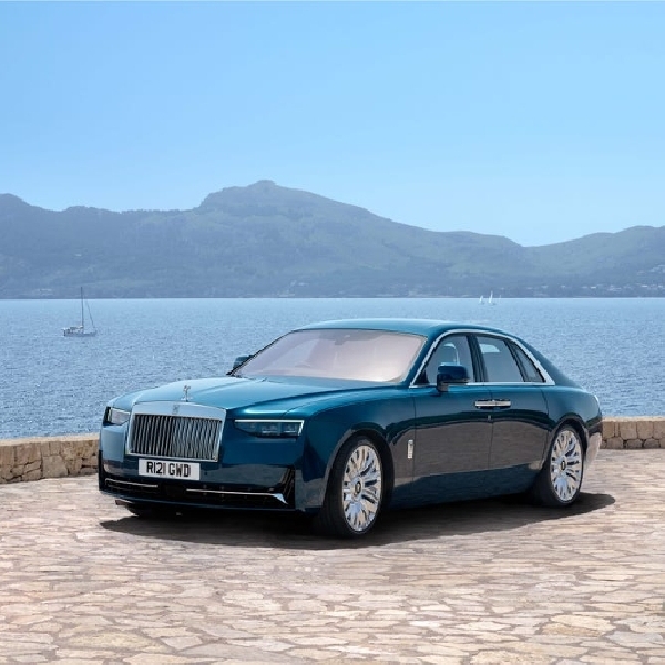 Rolls-Royce Ghost Series II 2025 Makin Mewah Dengan Material dan Teknologi Baru