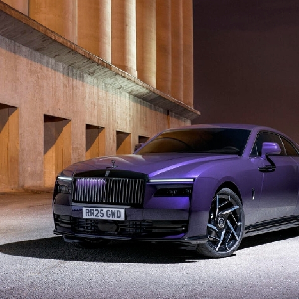 Ini Dia Rolls-Royce Spectre Black Badge, EV Mewah Bertenaga 659 Hp