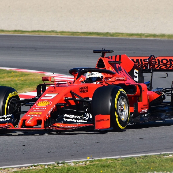 Sebastian Vettel Tegaskan Tetap di F1 Musim Depan